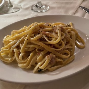 Vic & Ola's - Carbonara - Fettuccine pasta, Pancetta, parmigiano-reggiano, egg,* black pepper, evoo - Italian Near Me - Scottsdale, Arizona Vic & Ola's - Carbonara - Fettuccine pasta, Pancetta, parmigiano-reggiano, egg,* black pepper, evoo - Italian Near Me - Scottsdale, Arizona