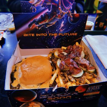 Burger 3000 - Fast Food Near Me - North Hollywood, California