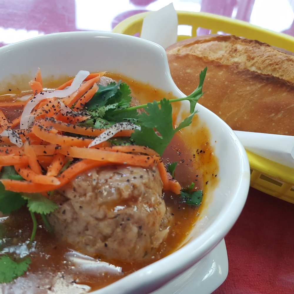 Mong Thu Cafe - Banh Mi Xiu Mai - Vietnamese Near Me - San Francisco, California