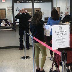 Comal County Tax Office - Lined up this morning