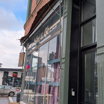 Bridgeport Coffee - Front - Coffee & Tea Near Me - Chicago, Illinois Bridgeport Coffee - Front - Coffee & Tea Near Me - Chicago, Illinois