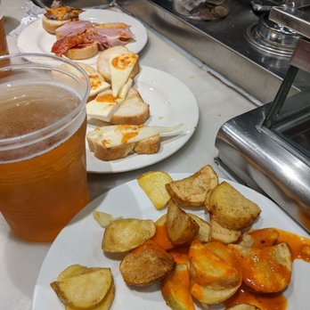 El Tigre - Can't finish them! - Tapas Bars Near Me - Madrid, M