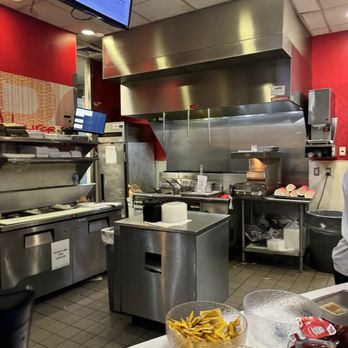 Steak ’n Shake - a chef preparing food - Fast Food Near Me - Fort Lauderdale, Florida Steak ’n Shake - a chef preparing food - Fast Food Near Me - Fort Lauderdale, Florida