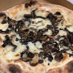 Pizza e Mozzarella Bar - Funghi Pizza