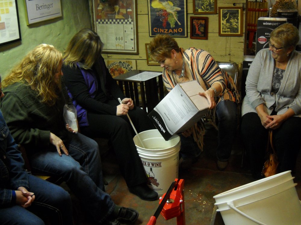 Vines to Wines - vineyard in Des Moines, IA