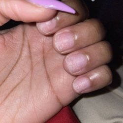 Lee & Ann Nail - I got my nails done on December 31, 2021 today is January 6, 2022 my nails should not be coming off this is unacceptable.
