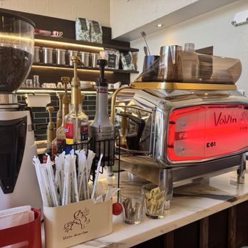 Vavin Dessert Bar - Coffee machine - Bakeries Near Me - Honolulu, Hawaii Vavin Dessert Bar - Coffee machine - Bakeries Near Me - Honolulu, Hawaii