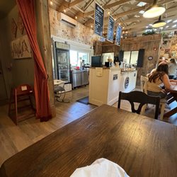 Wisegal Coffee - Inside