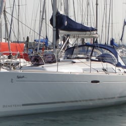 Universal Yacht Charter - Beneteau Oceanis 37 - available for bareboat, skippered & corporate yacht charter in the Solent.