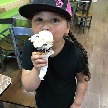 El Kiosko - Cookies and cream with sprinkle cone - Desserts Near Me - Houston, Texas