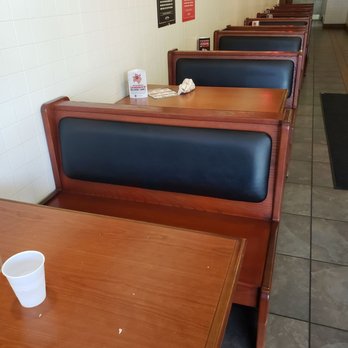 Jimmy John's - This place is dirty. All tables were dirty and not even a busy place to eat at. - Sandwiches Near Me - Missouri City, Texas