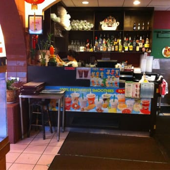 Lee Wing Wah Restaurant - I spy a bar - Chinese Near Me - Chicago, Illinois