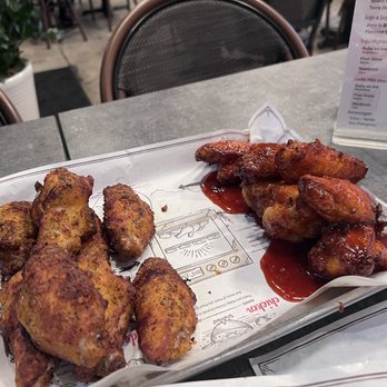 Goobne Chicken Fullerton - Medium Pepper Crispy Wings Large Sweet & Spicy Wings - Korean Near Me - Fullerton, California Goobne Chicken Fullerton - Medium Pepper Crispy Wings Large Sweet & Spicy Wings - Korean Near Me - Fullerton, California