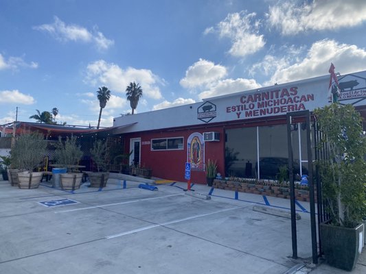 Carnitas El Artista by null