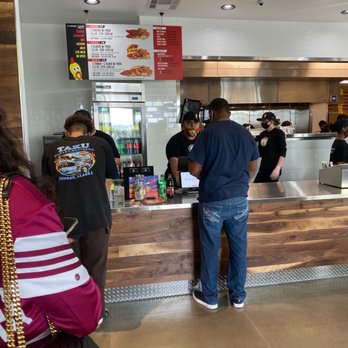 Dave's Hot Chicken - Orders - Chicken Shop Near Me - Lancaster, California Dave's Hot Chicken - Orders - Chicken Shop Near Me - Lancaster, California