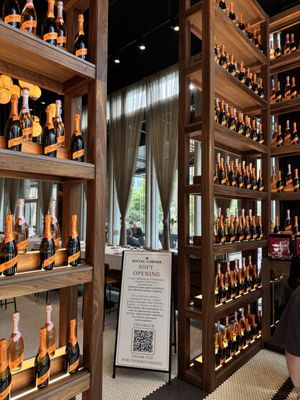 SOCIAL CORNER YALETOWN by null