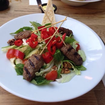 Happy Moon's - Şişte köfte salata - Italian Near Me - Istanbul, 34 Happy Moon's - Şişte köfte salata - Italian Near Me - Istanbul, 34