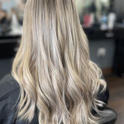 JennyCOCO - Balayage blonde color by Jenny