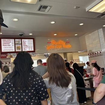 In-N-Out Burger - Ordering area - Fast Food Near Me - Hillsboro, Oregon In-N-Out Burger - Ordering area - Fast Food Near Me - Hillsboro, Oregon