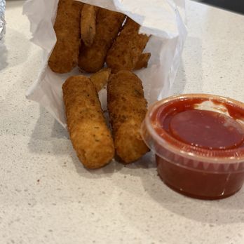 Nicky V's Beef And Dogs - Mozzarella Sticks - Burgers Near Me - New Lenox, Illinois