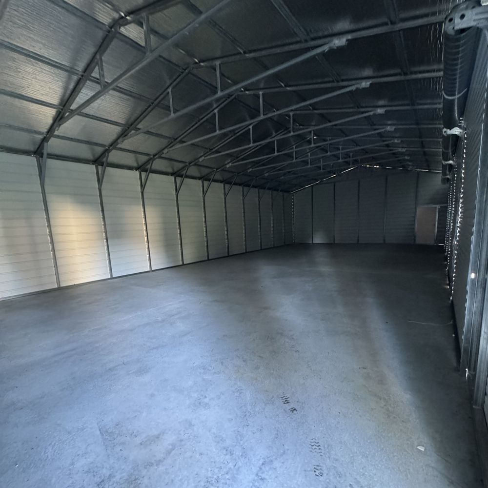 Slide of Paramount Builders