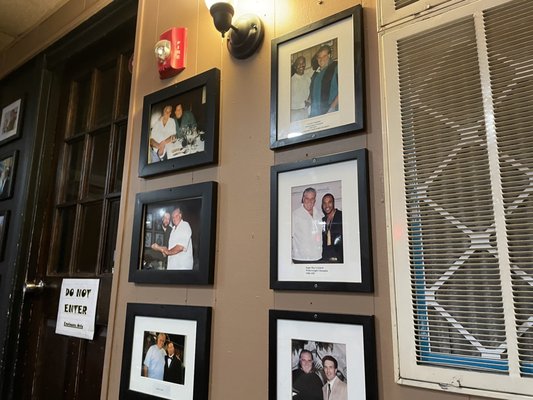 Santarpio's Pizza by null