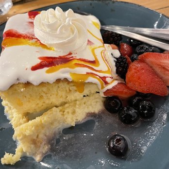 Table Mesa - Key Lime Tres Leches cake - Latin American Near Me - Bentonville, Arkansas Table Mesa - Key Lime Tres Leches cake - Latin American Near Me - Bentonville, Arkansas
