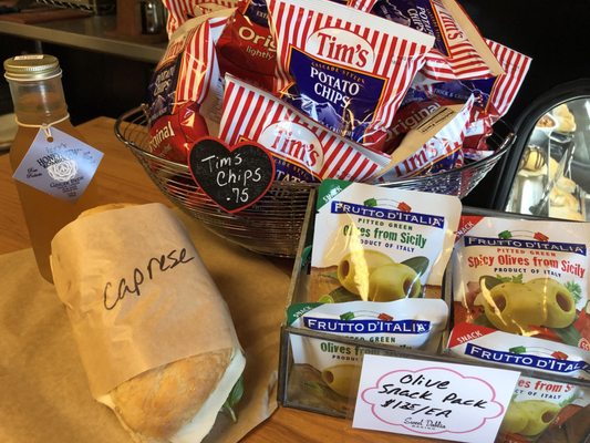 Sweet Dahlia Baking by null