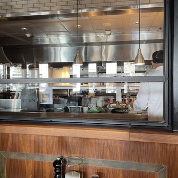 Nick's Manhattan Beach - American Near Me - Manhattan Beach, California