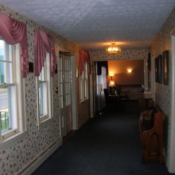 Bailey Funeral Home - Funeral Services & Cemeteries Near Me - Plainville, Connecticut Bailey Funeral Home - Funeral Services & Cemeteries Near Me - Plainville, Connecticut