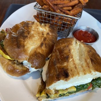Zinna's Bistro - Veggie panini with sweet potato fries - Italian Near Me - Cranbury, New Jersey Zinna's Bistro - Veggie panini with sweet potato fries - Italian Near Me - Cranbury, New Jersey