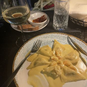 L’incontro - Lobster ravioli - Italian Near Me - New York, New York L’incontro - Lobster ravioli - Italian Near Me - New York, New York