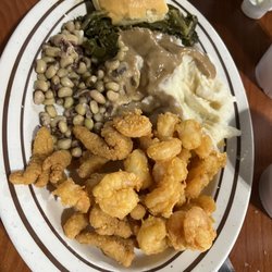 Ole Times Country Buffet - Shrimp, clams, beef tips, mashed potatoes, black eyed peas, collard greens, and  yeast roll