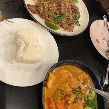 Thai Meric Eatery and Bar - Pad thai + Penang Curry - Thai Near Me - Frederick, Maryland Thai Meric Eatery and Bar - Pad thai + Penang Curry - Thai Near Me - Frederick, Maryland
