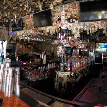 Willie T's - Panorama of the bar - Bars Near Me - Key West, Florida Willie T's - Panorama of the bar - Bars Near Me - Key West, Florida