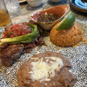 Caló Kitchen + Tequila - Carnitas plate - Cocktail Bars Near Me - Costa Mesa, California