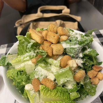 Alfanos Pizza Eatery - Caesar salad - Pizza Near Me - Hampshire, Illinois Alfanos Pizza Eatery - Caesar salad - Pizza Near Me - Hampshire, Illinois