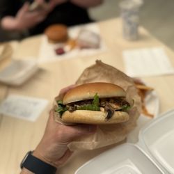 Incredible Burger
