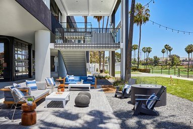 westdrift Manhattan Beach, Autograph Collection by null