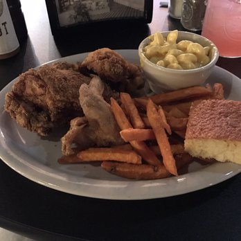 Darrell's Restaurant - Fried chicken, mac and cheese, potato fries, and cornbread. - Southern Near Me - Venice, Florida