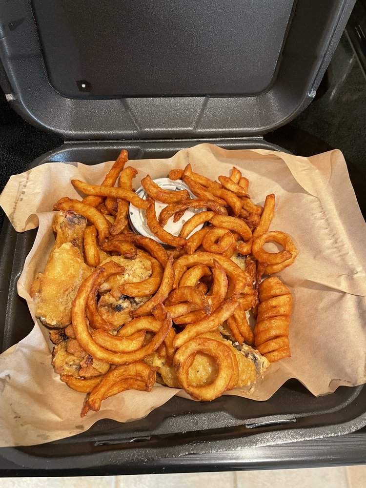 ITS JUST WINGS Updated September 2024 10 Photos & 14 Reviews 645