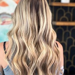 Mermaid Lounge Hair Salon - Hair by Suzanne