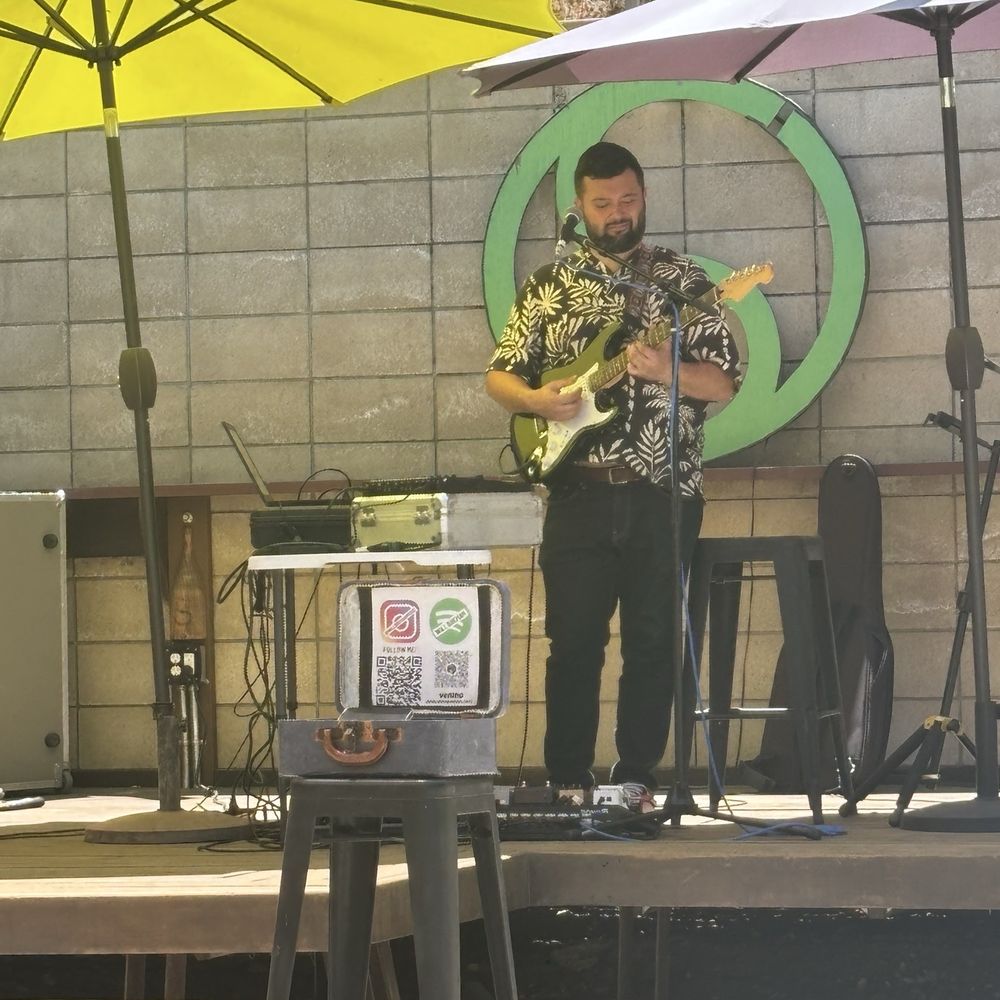 Shale Oak Winery - Great live music by Will Breman on a perfect day. Plenty of shade even for him. - Wineries Near Me - Paso Robles, California Shale Oak Winery - Great live music by Will Breman on a perfect day. Plenty of shade even for him. - Wineries Near Me - Paso Robles, California