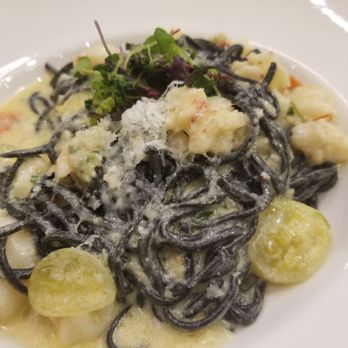 Town Bar + Kitchen - New American Near Me - Morristown, New Jersey Town Bar + Kitchen - New American Near Me - Morristown, New Jersey