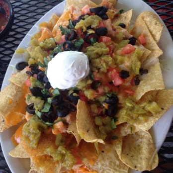 Mexicali Rose - Nacho Grande with chicken - Mexican Near Me - Wisconsin Dells, Wisconsin Mexicali Rose - Nacho Grande with chicken - Mexican Near Me - Wisconsin Dells, Wisconsin