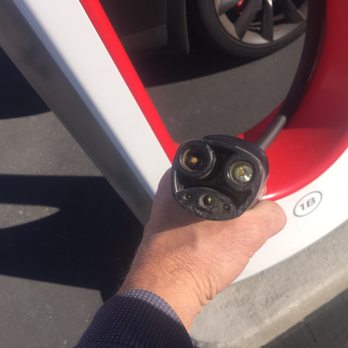 Tesla Supercharger - Black plug in left hole makes the charger inoperative. It's the 1b charger at Lone Pine, Nov 22, 2018 - EV Charging Stations Near Me - Lone Pine, California Tesla Supercharger - Black plug in left hole makes the charger inoperative. It's the 1b charger at Lone Pine, Nov 22, 2018 - EV Charging Stations Near Me - Lone Pine, California