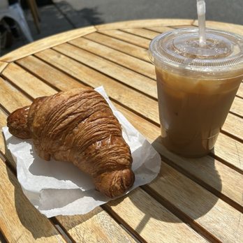 Maggie's Farm Espresso - Oat Maple Iced Coffee Croissant - Coffee & Tea Near Me - Jersey City, New Jersey Maggie's Farm Espresso - Oat Maple Iced Coffee Croissant - Coffee & Tea Near Me - Jersey City, New Jersey