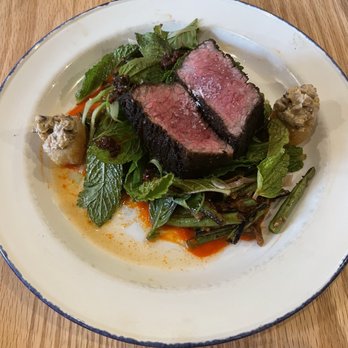 Giant - Tri-Tip Steak - New American Near Me - Chicago, Illinois