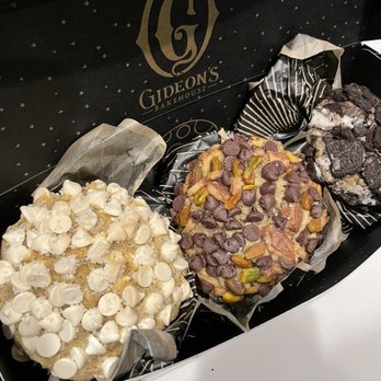 Gideon's Bakehouse - Assorted cookies - Bakeries Near Me - Orlando, Florida Gideon's Bakehouse - Assorted cookies - Bakeries Near Me - Orlando, Florida