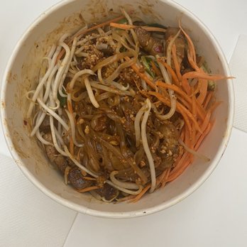 White Elephant - Pad Thai with pork belly - Thai Near Me - Los Angeles, California White Elephant - Pad Thai with pork belly - Thai Near Me - Los Angeles, California